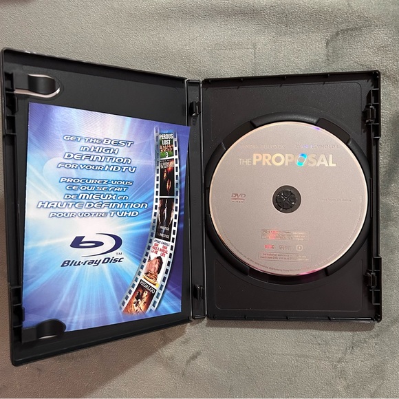 The Proposal DVD - Sandra Bullock , Ryan Reyonds - Picture 3 of 3